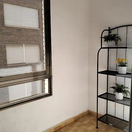 Unique 4-1 Apartment *